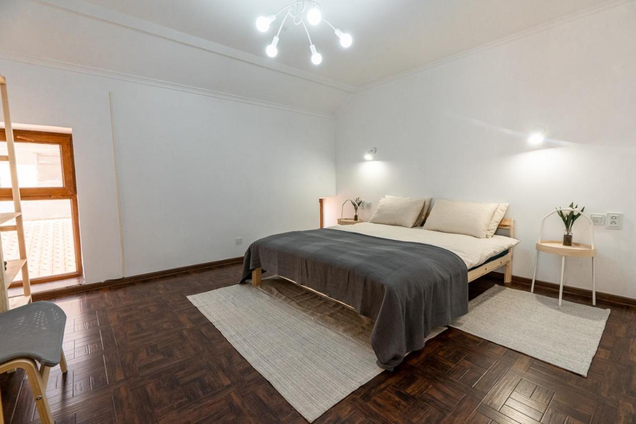 Modern Loft Lighthouse Hostel Karakol Εξωτερικό φωτογραφία