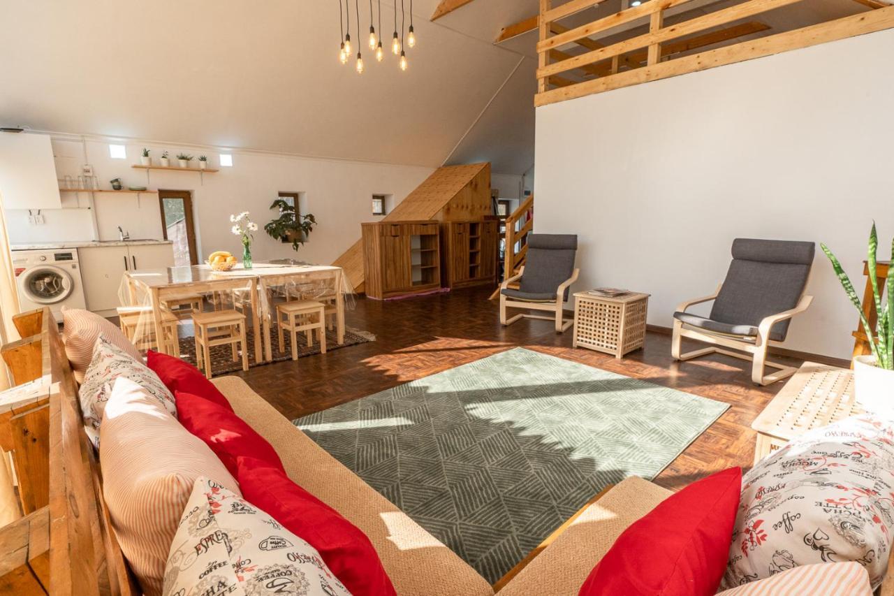Modern Loft Lighthouse Hostel Karakol Εξωτερικό φωτογραφία