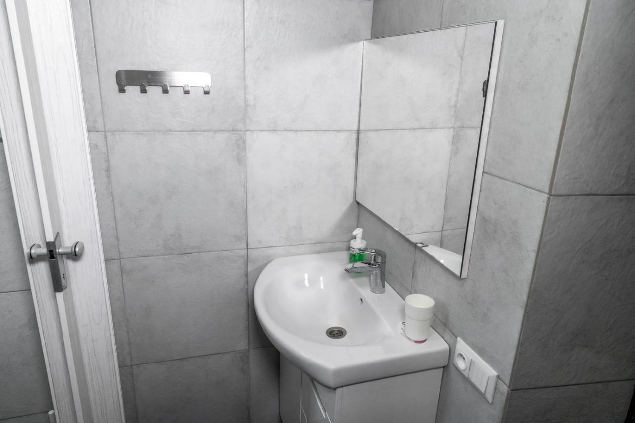 Modern Loft Lighthouse Hostel Karakol Εξωτερικό φωτογραφία